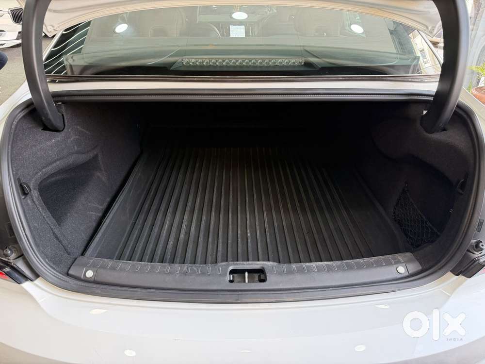 Volvo S90 2.0 B5 Inscription, 2022, Petrol