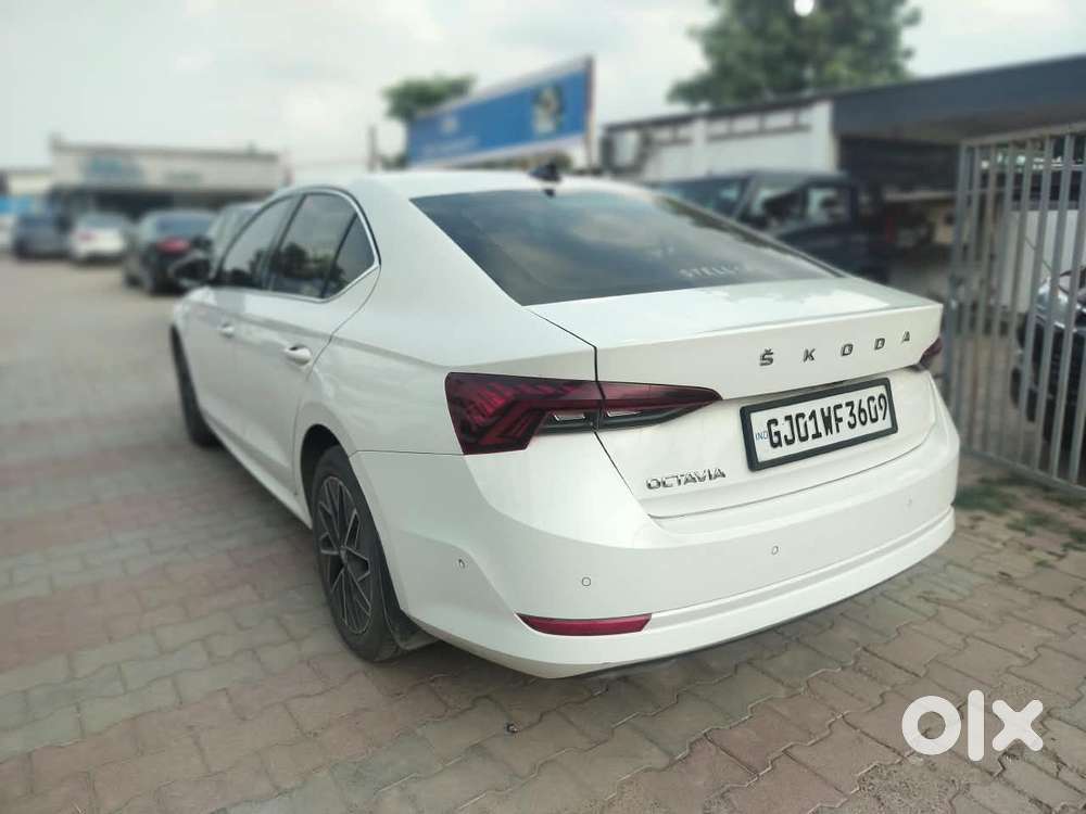 Skoda Octavia 2.0 L K Tsi At, 2022, Petrol