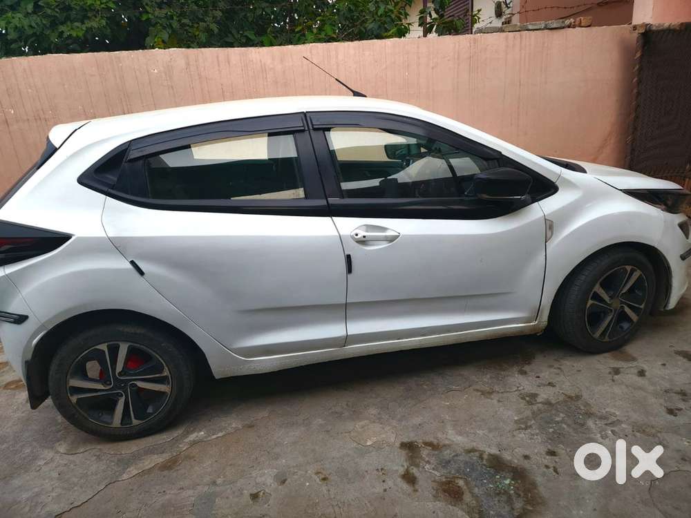 Tata Altroz Petrol 2020