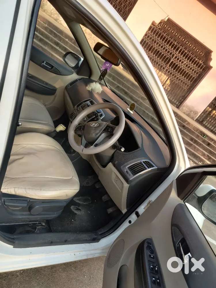 Hyundai I20 2012 Diesel Top Model - Well Maintained Gud Condition