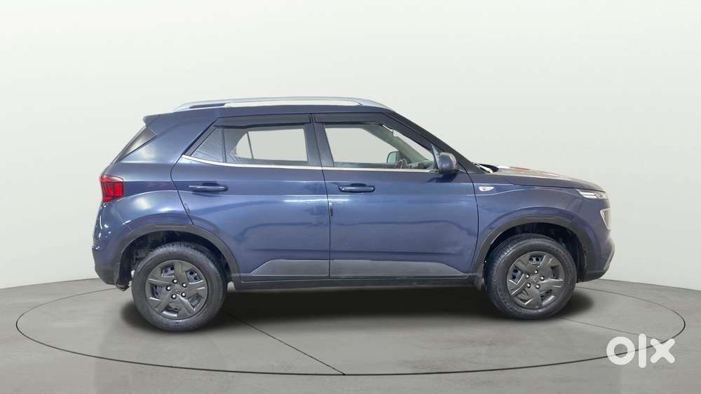 Hyundai Venue S, 2022, Petrol