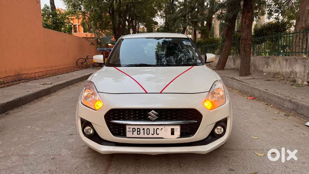 Maruti Suzuki Swift 1.2 Vxi (o), 2023, Petrol