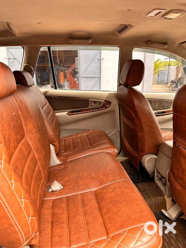 Toyota Innova 2014 Diesel Well Maintained