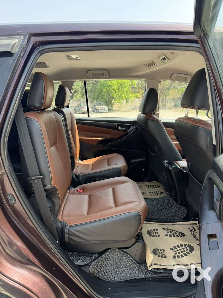 Toyota Innova Crysta 2.8 Gx At 7 Str, 2017, Diesel