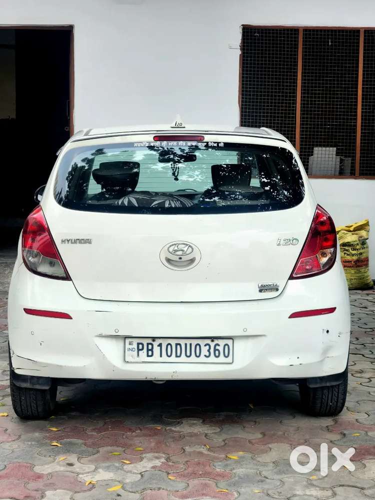 Hyundai I20 Sportz 2012 (december 2012 )