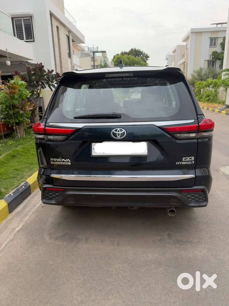 Toyota Innova Hycross 2023 Model