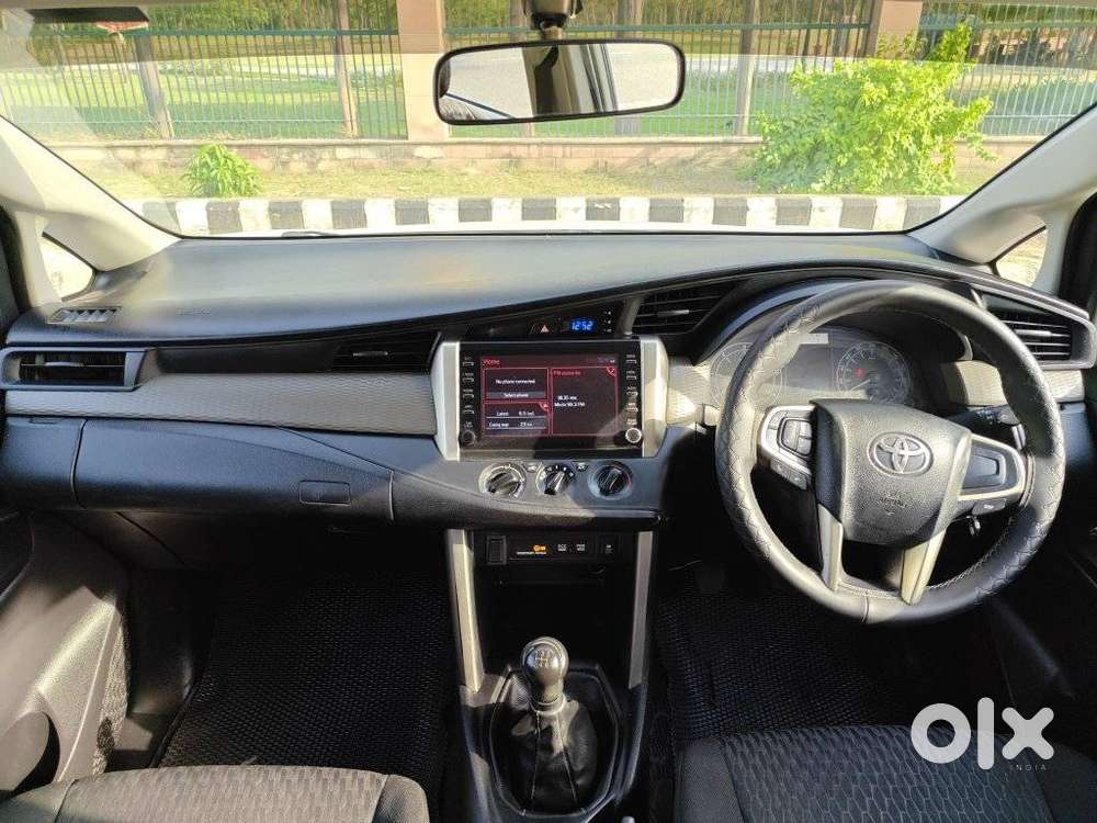 Toyota Innova Crysta 2.4 G Mt, 2022, Diesel