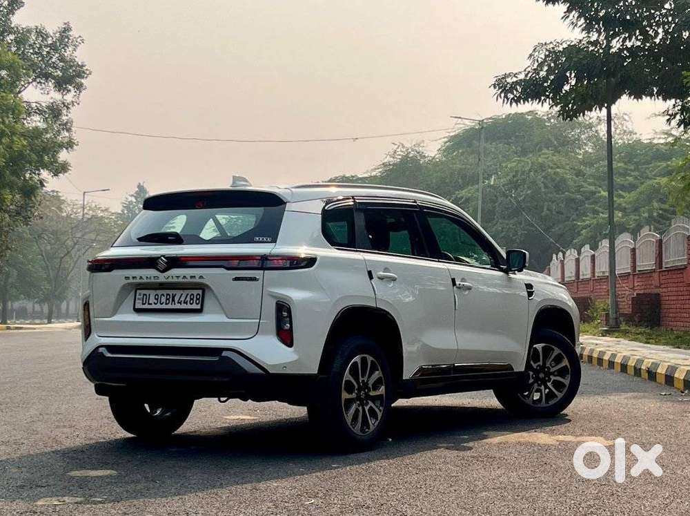 Maruti Suzuki Grand Vitara 1.5 Alpha Plus Intelligent Hybrid Ecvt, 2..