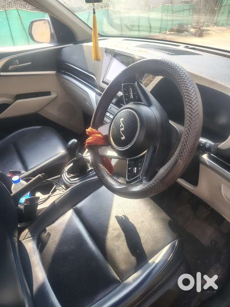 Kia Carens 2022 Petrol Good Condition