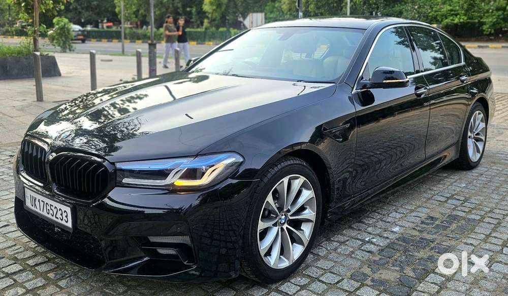 Bmw 5 Series 2.0 520i Luxury Line, 2018, Petrol