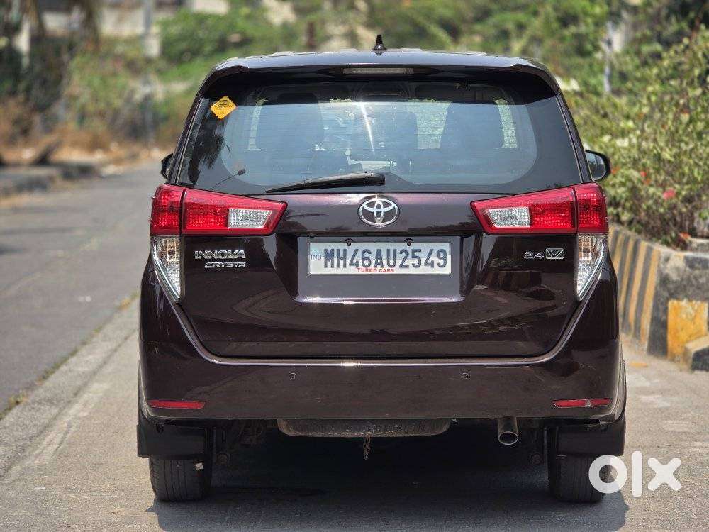 Toyota Innova Crysta 2.4 V 7 Str, 2016, Diesel