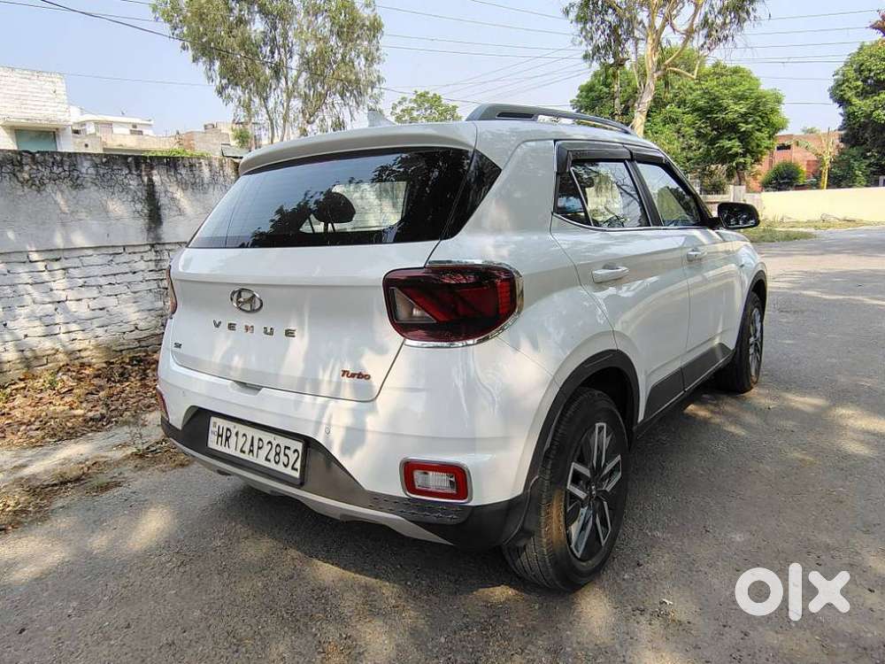 Hyundai Venue 1.0 Sx Turbo Imt, 2022, Petrol