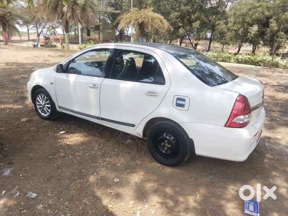 Toyota Etios 2011 Cng & Hybrids 158000 Km Driven