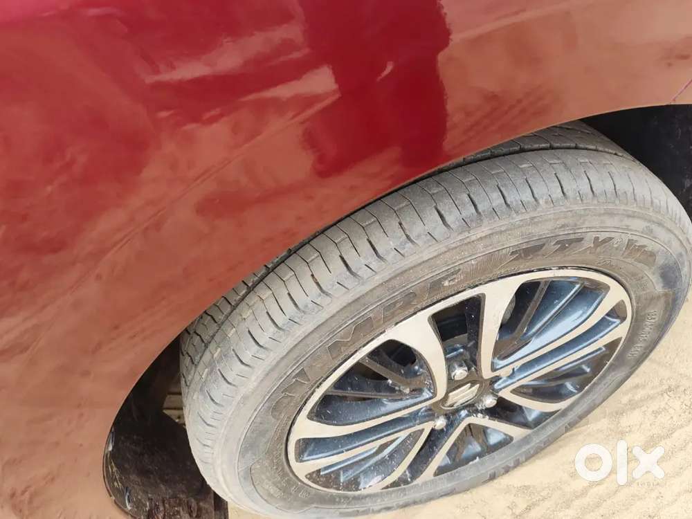 Maruti Suzuki Ertiga Zxi (o) 2024 Petrol Manual 25000 Km