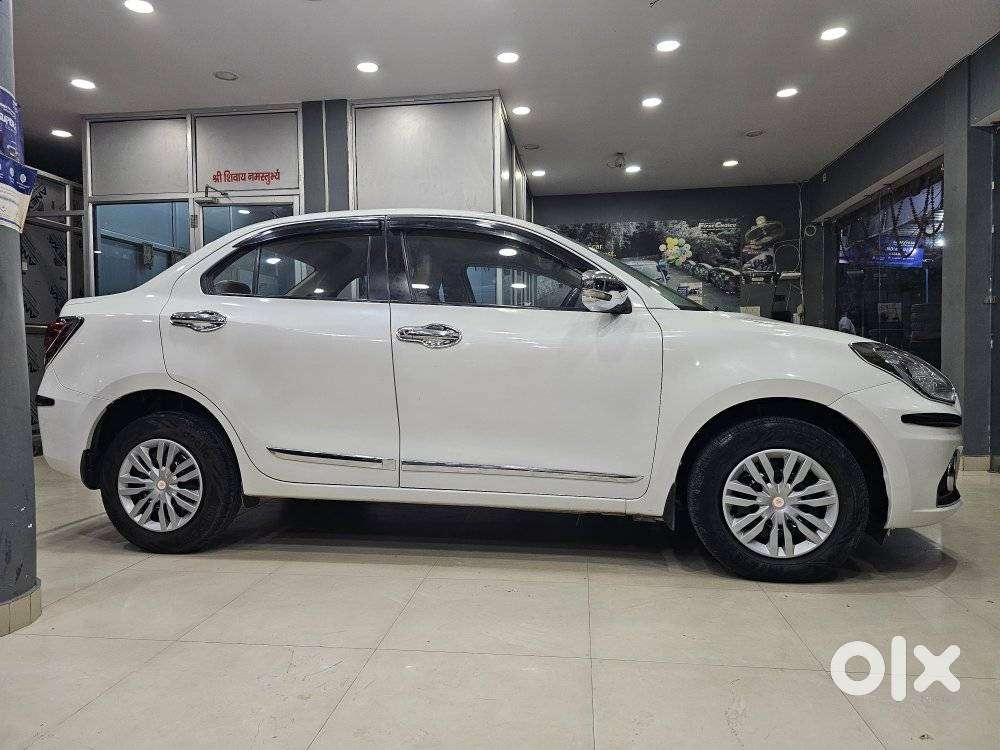 Maruti Suzuki Dzire Vxi Ags, 2022, Petrol