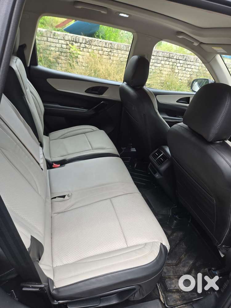 Mahindra Xuv700 2.2 Ax 5 Diesel Mt 7 Str, 2023, Diesel