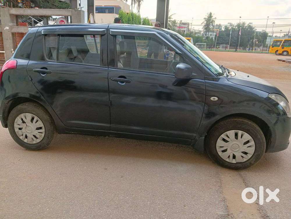 Maruti Suzuki Swift 1.3 Vxi, 2007, Petrol
