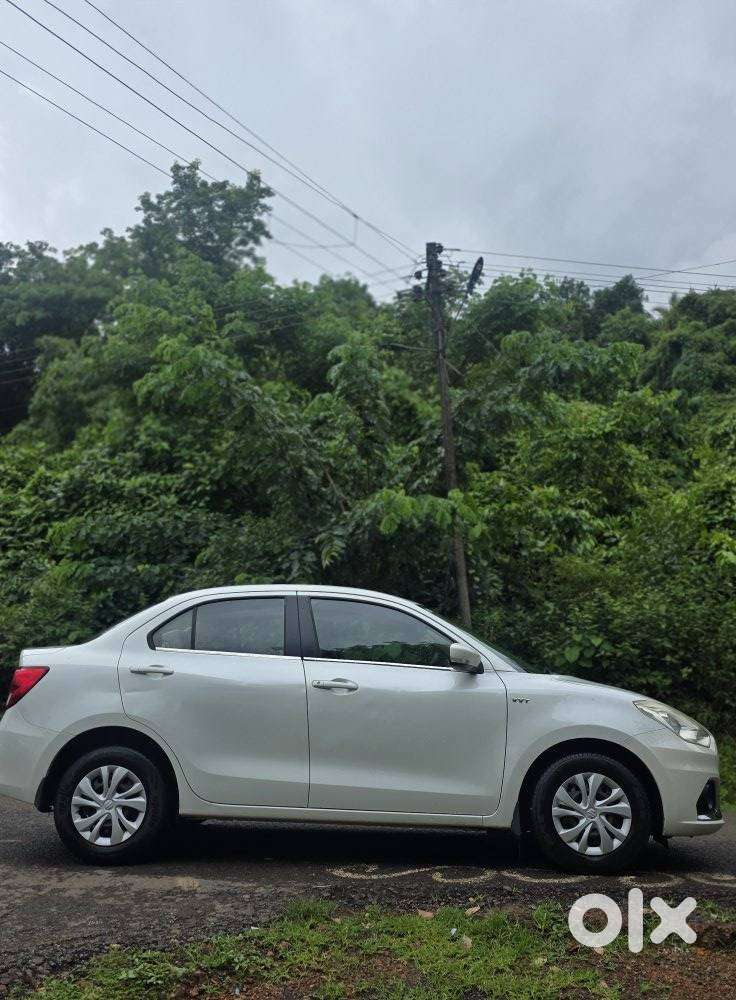 Maruti Suzuki Swift Dzire 1.2 Vxi Bsiv, 2018, Petrol