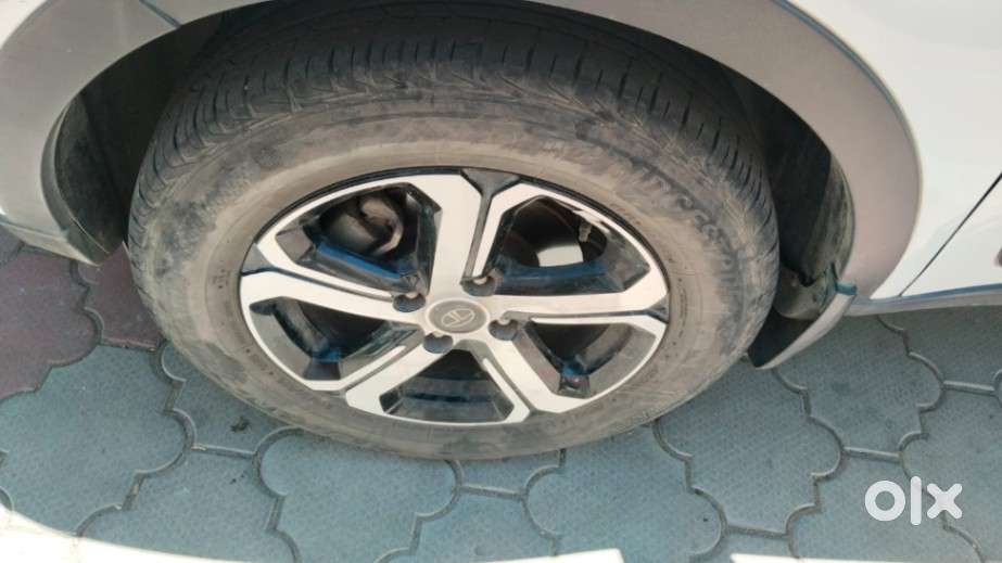 Tata Nexon 1.2 Revotron Xz Plus, 2022, Petrol