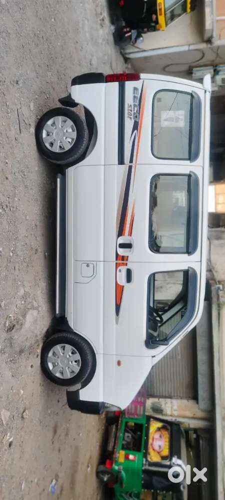 Maruti Suzuki Eeco 5 Str Petrol  Cng Manual 2022