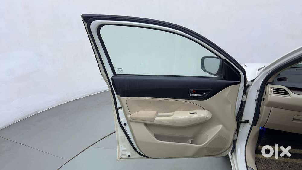 Maruti Suzuki Dzire 1.2 Vxi Amt, 2017, Petrol