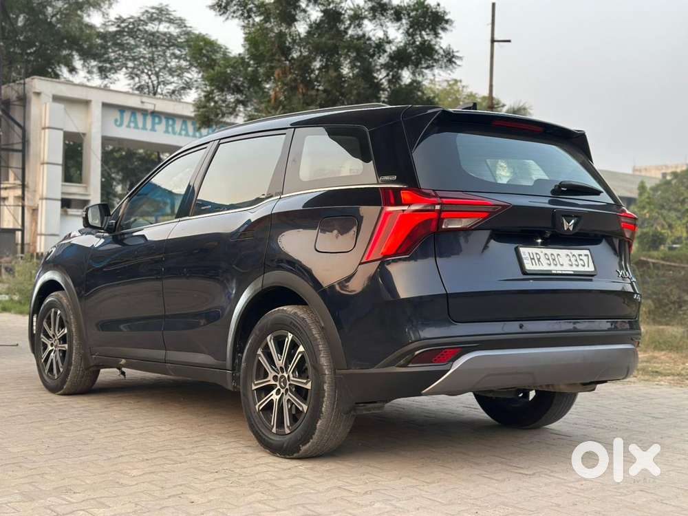 Mahindra Xuv700 2.0 Ax 7 Petrol At Str, 2022, Petrol