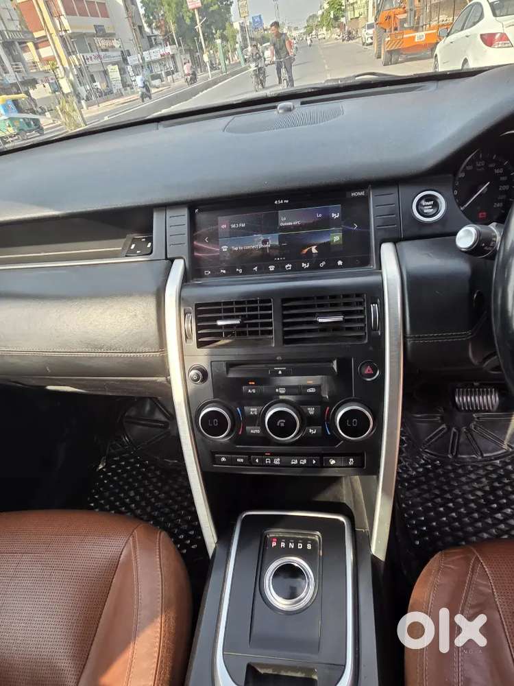 Land Rover Discovery 2017 Diesel 77000 Km Driven