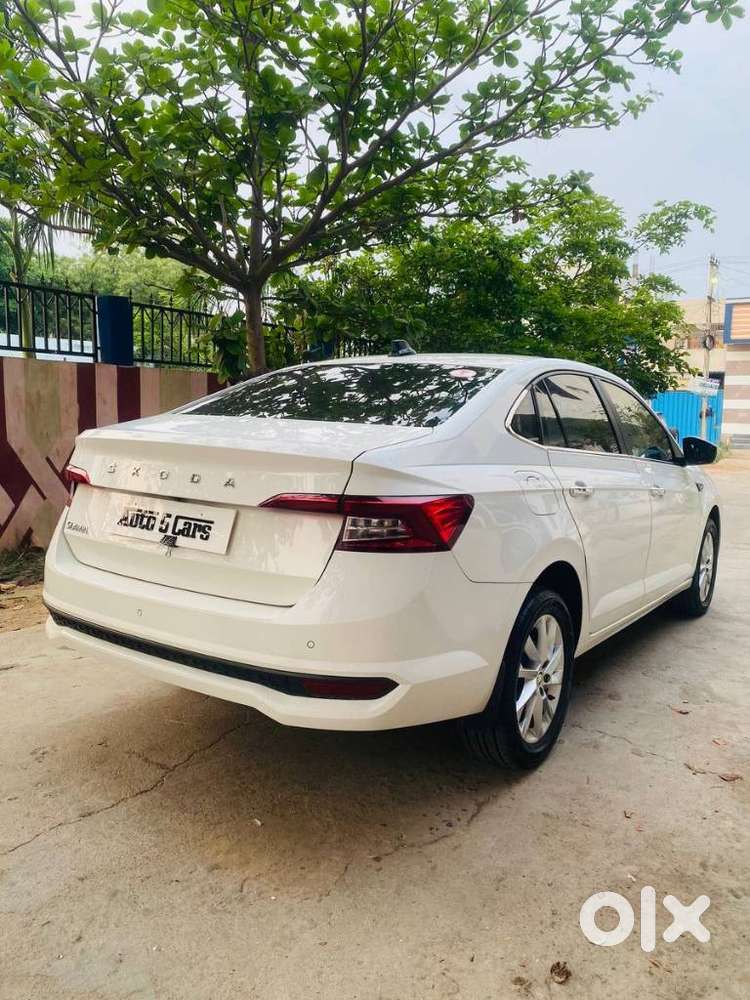 Skoda Slavia 1.0 Ambition Tsi, 2023, Petrol