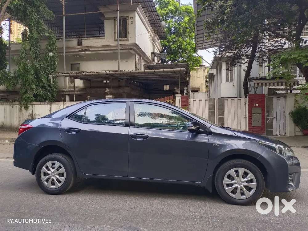 Toyota Corolla Altis 1.8 J 2015 Pure Petrol Car At Mulund West Mumbai