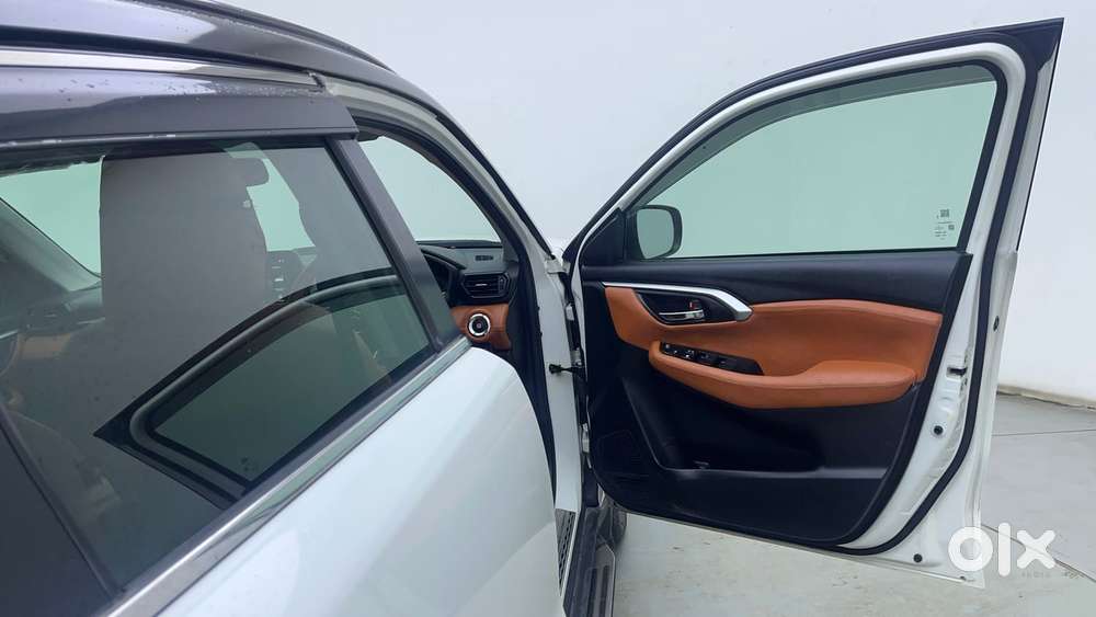 Maruti Suzuki Grand Vitara 1.5 Zeta Smart Hybrid At, 2023, Petrol