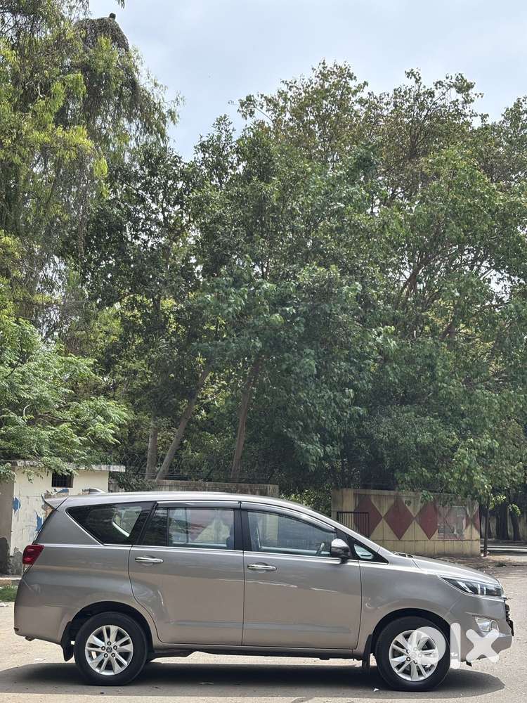 Toyota Innova Crysta 2.4 V 7 Str, 2019, Diesel