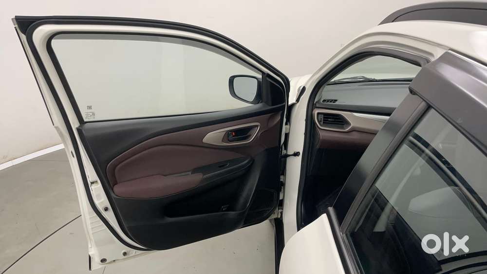 Maruti Suzuki Fronx Delta Plus 1.2l Ags, 2024, Petrol