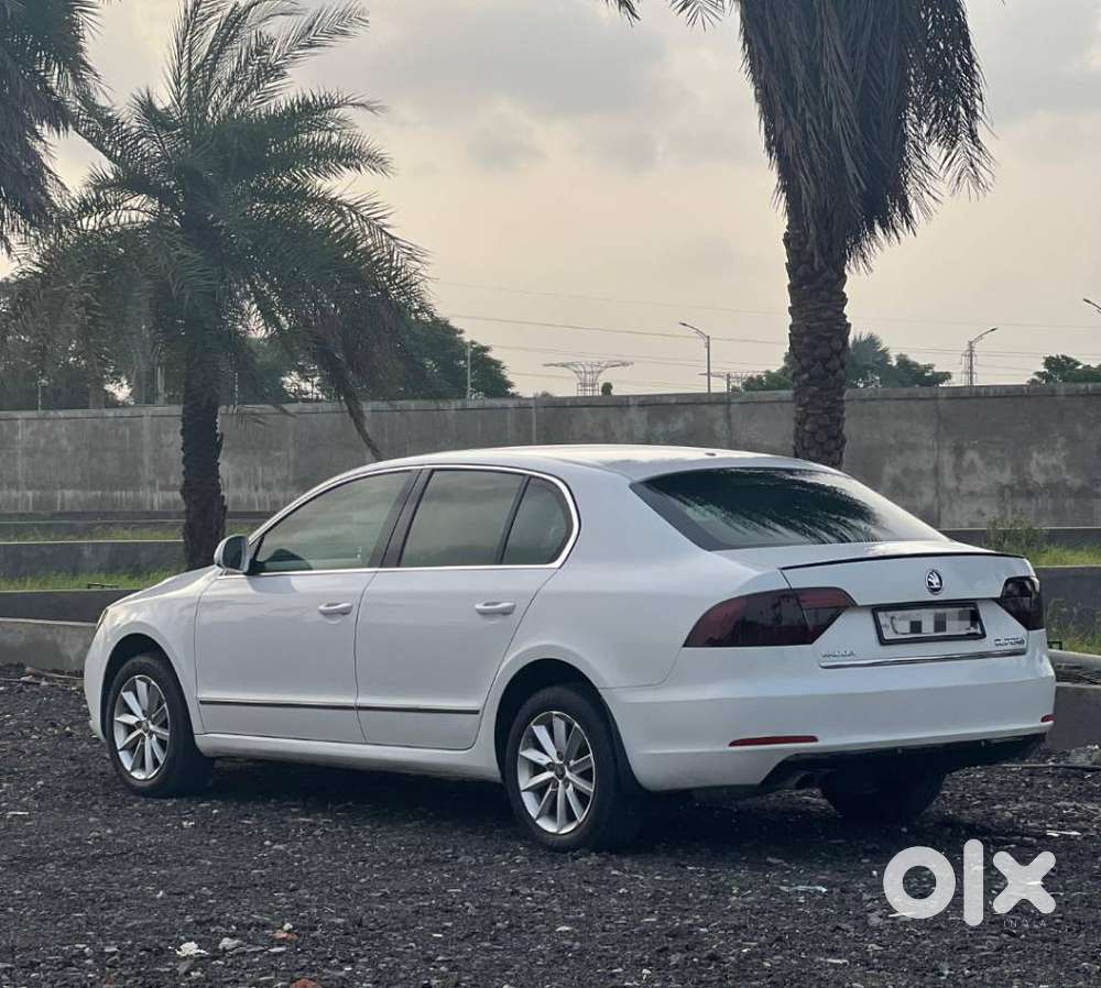 Skoda Superb 2.5 Elegance Tdi At, 2014, Diesel