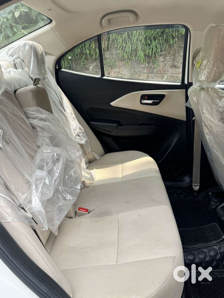 Maruti Suzuki Dzire 1.2 Zxi, 2025, Petrol