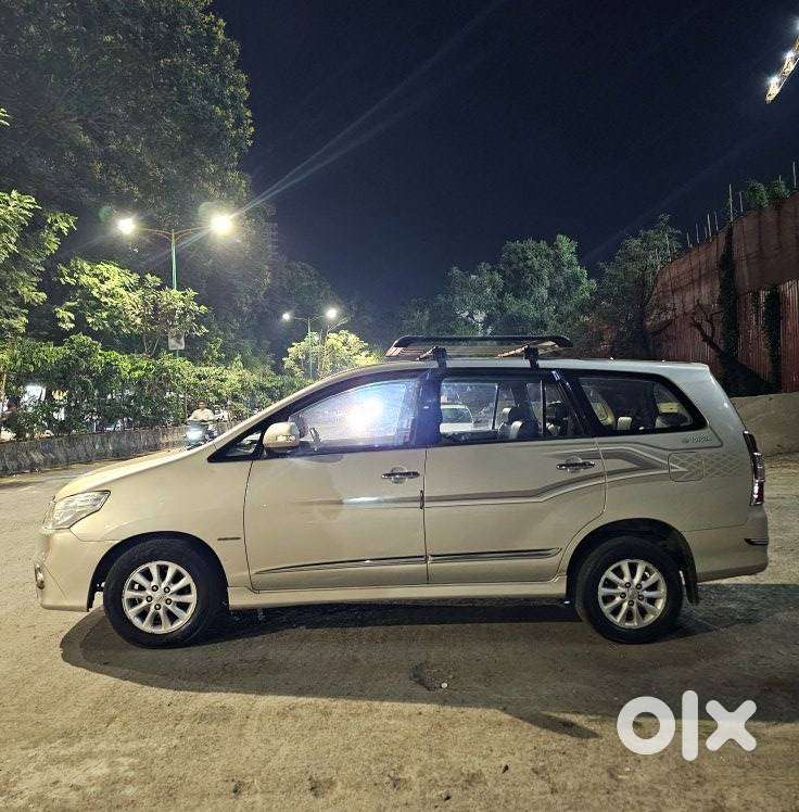 Toyota Innova 2.5 V 8 Str, 2014, Diesel