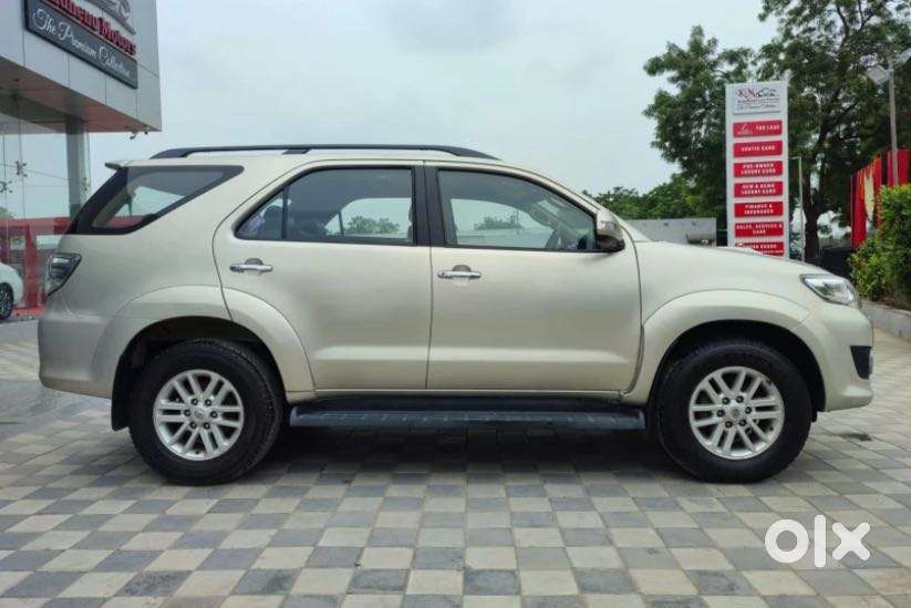 Toyota Fortuner 3.0 4x4 Manual, 2012, Diesel