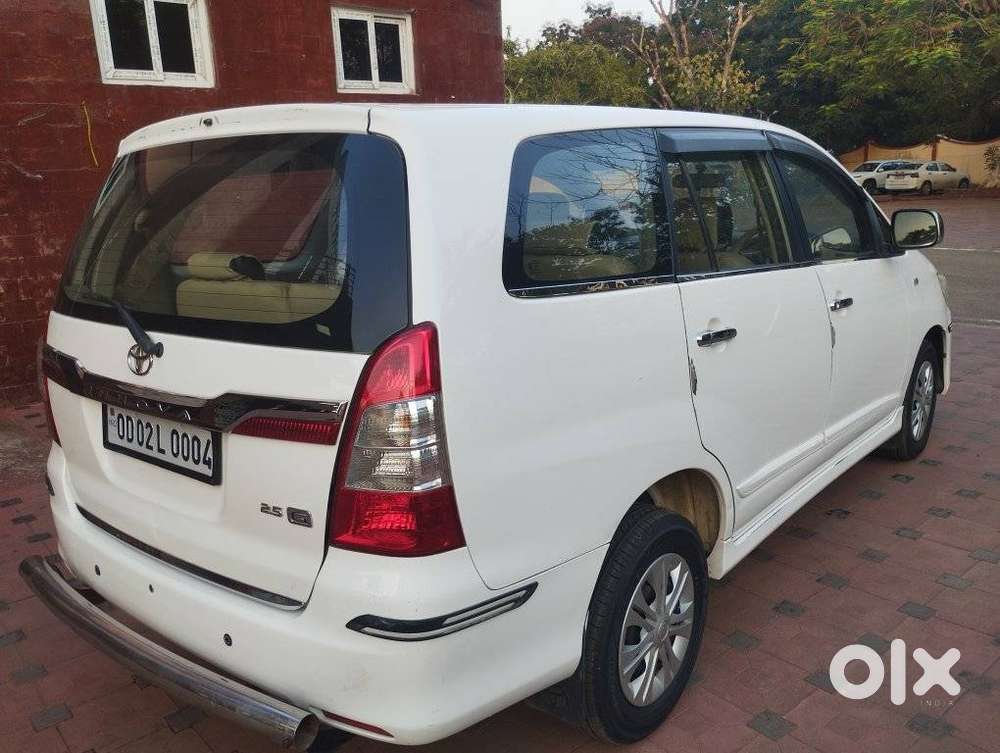 Toyota Innova 2.5 G (diesel) 8 Seater, 2014, Diesel