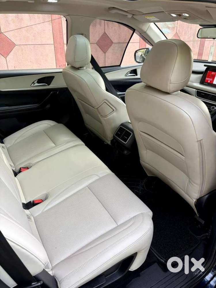 Mahindra Xuv700 2.2 Ax 7 Diesel At Luxury Pack Str, 2022, Diesel