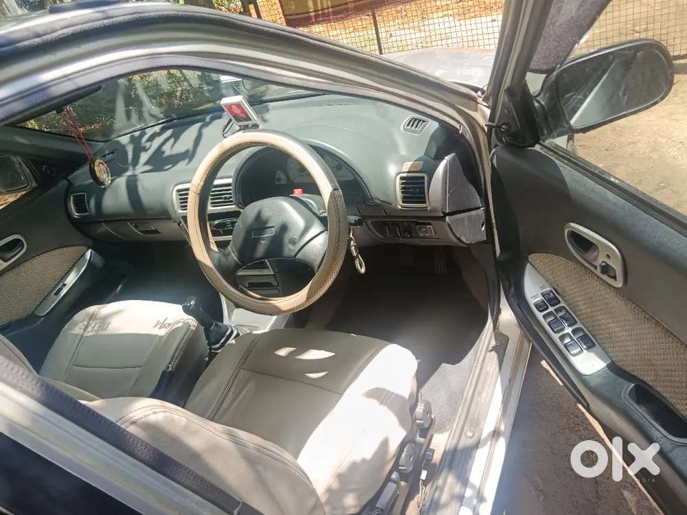 Maruti Suzuki Esteem 2005 Vxi