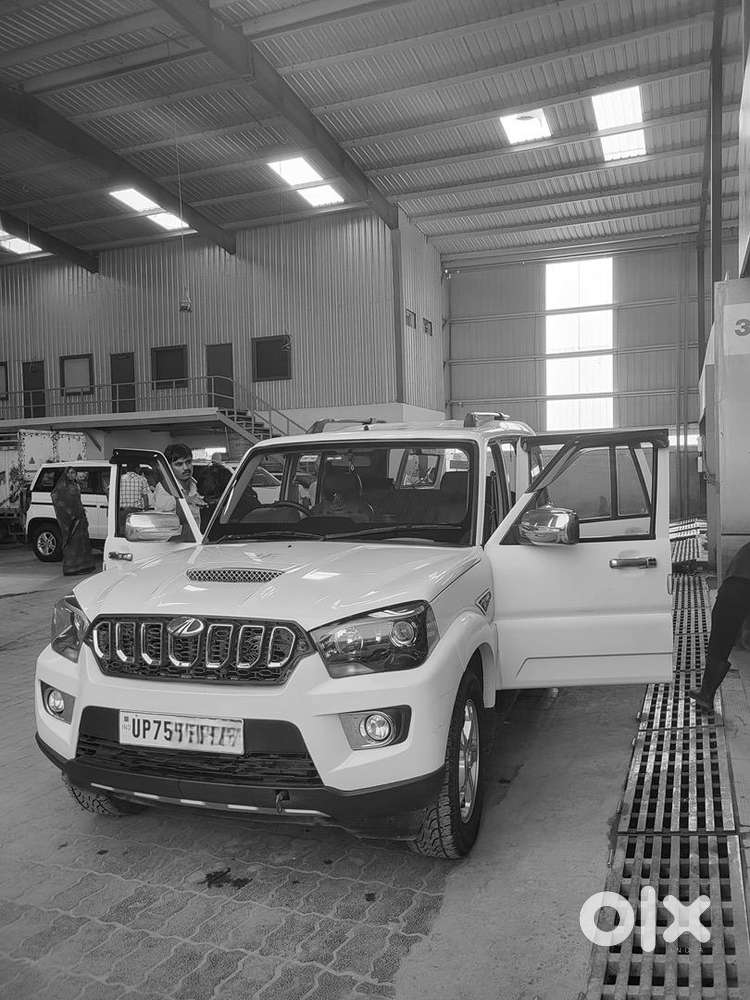 Mahindra Scorpio 2017 Diesel Well Maintained