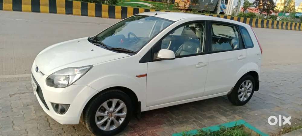 Ford Figo 2011 Diesel 132000 Km Driven