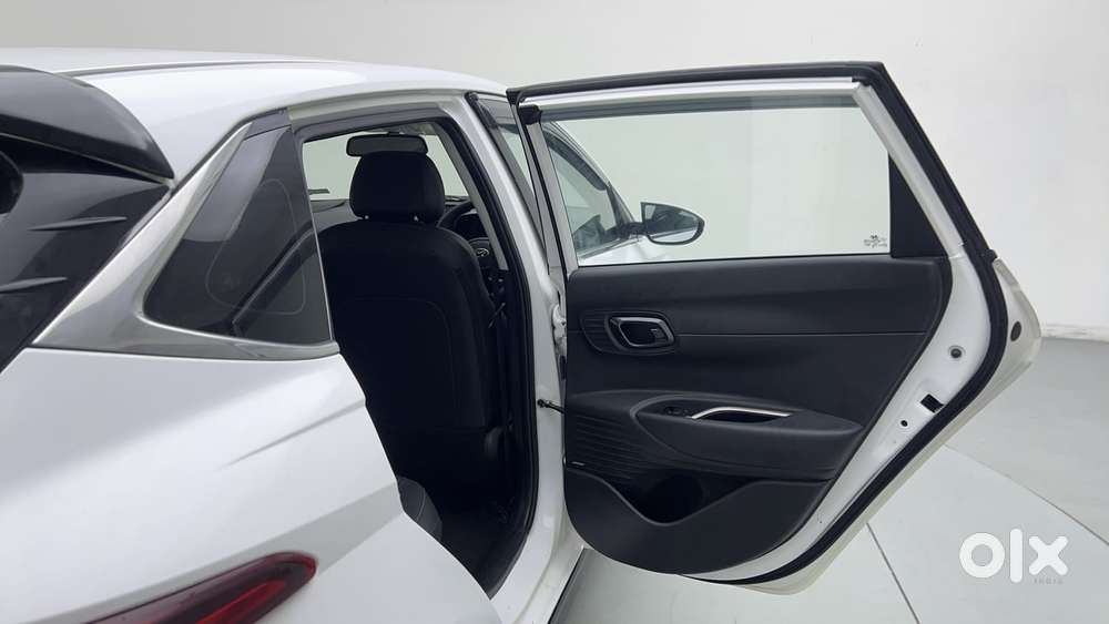 Hyundai New I20 1.0 Asta (o) Turbo Dct, 2023, Petrol