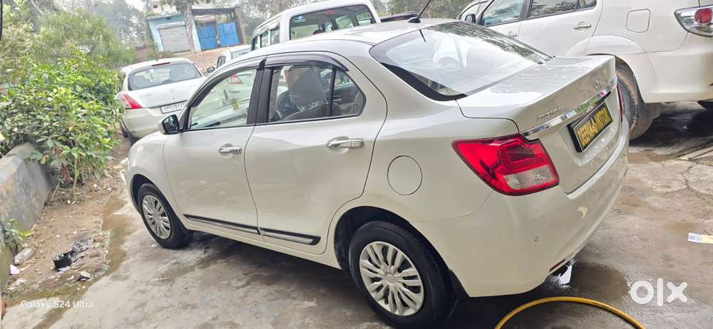 Maruti Suzuki Dzire 1.2 Vxi, 2022, Petrol