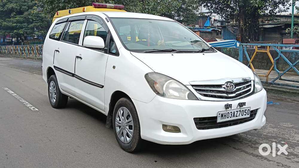 Toyota Innova 2.5 G (diesel) 8 Seater Bs Iv, 2011, Diesel