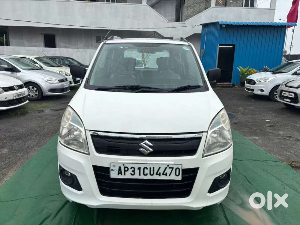 Maruti Suzuki Ertiga 1.5 Vxi, 2024, Petrol