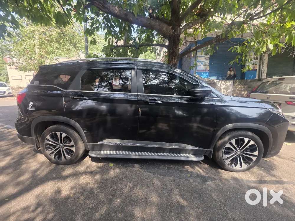 Mg Hector Plus 2023 Petrol 49000 Km Driven