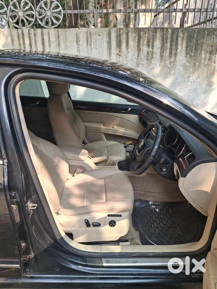Skoda Superb 2012 Petrol 59800 Km Driven