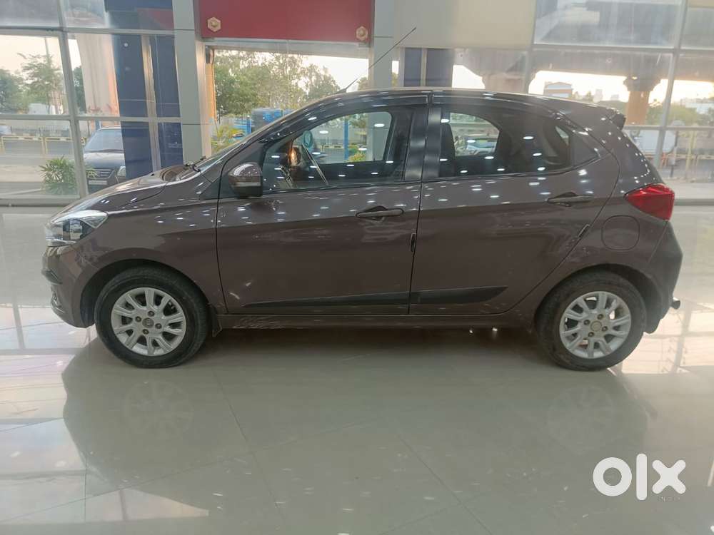 Tata Tiago 1.2 Revotron Xza, 2017, Petrol