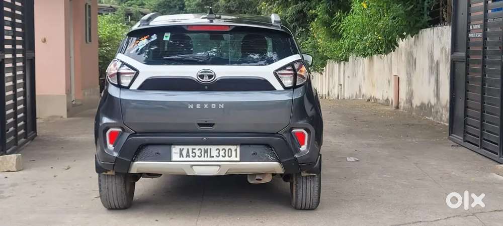 Tata Nexon 2023 Petrol