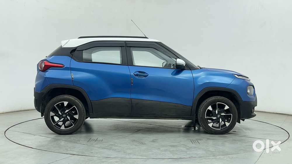 Tata Punch 1.2 Revotron Creative Amt Dual Tone, 2023, Petrol